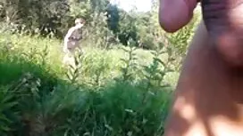 Quelqu'un suce et pu ...