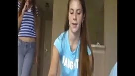 Deux bisexuels sexy  ...