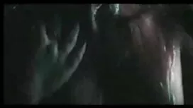 Je mets mon énorme v ...