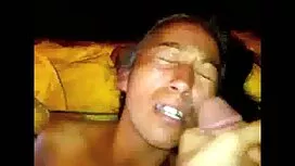 Chienne avec grand p ...