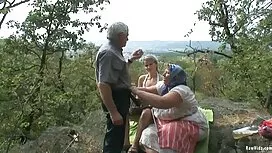 Insatiable vieille c ...