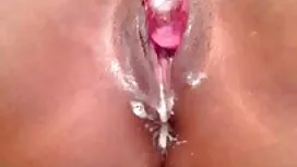 Mignonne chienne bai ...