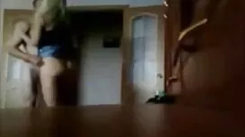 Il éjacule furieusem ...